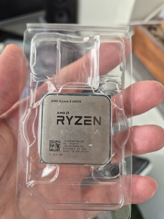 AMD Ryzen 5 1600X 3.6 ghz

ghz socket AM4 6-Core