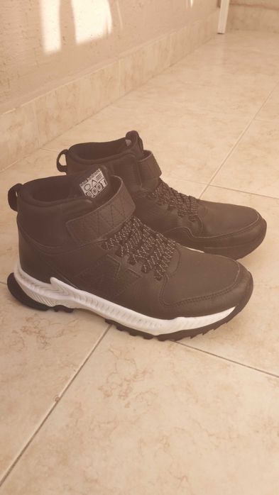 Зимни обувки New balance 36 номер