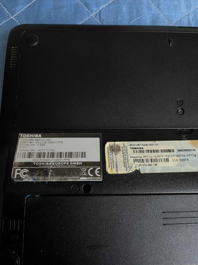 продавам лаптоп Toshiba NB510