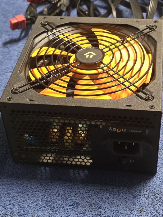 Vând Sursă PC nJoy Woden 750W, certificare 80 Plus Gold