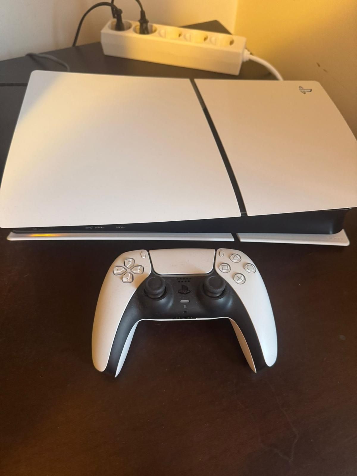 Playstation 5 digital slim