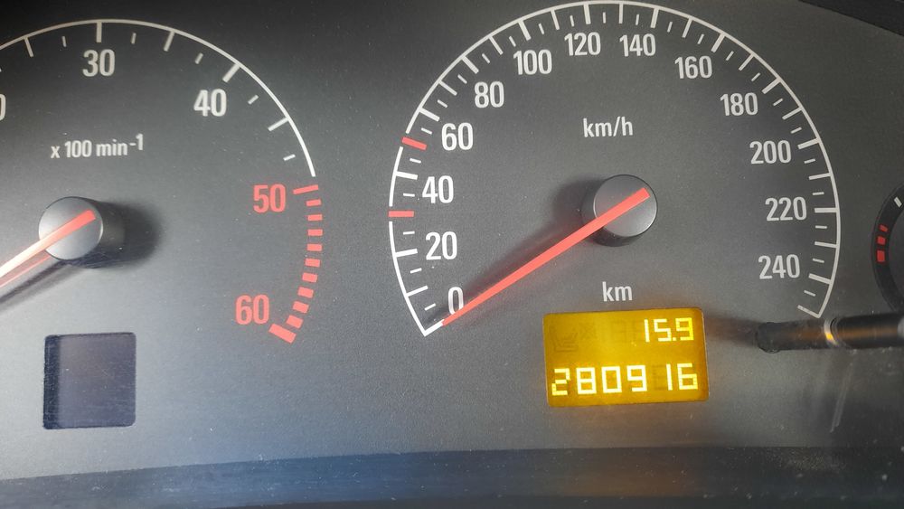 Opel Vectra an 2004