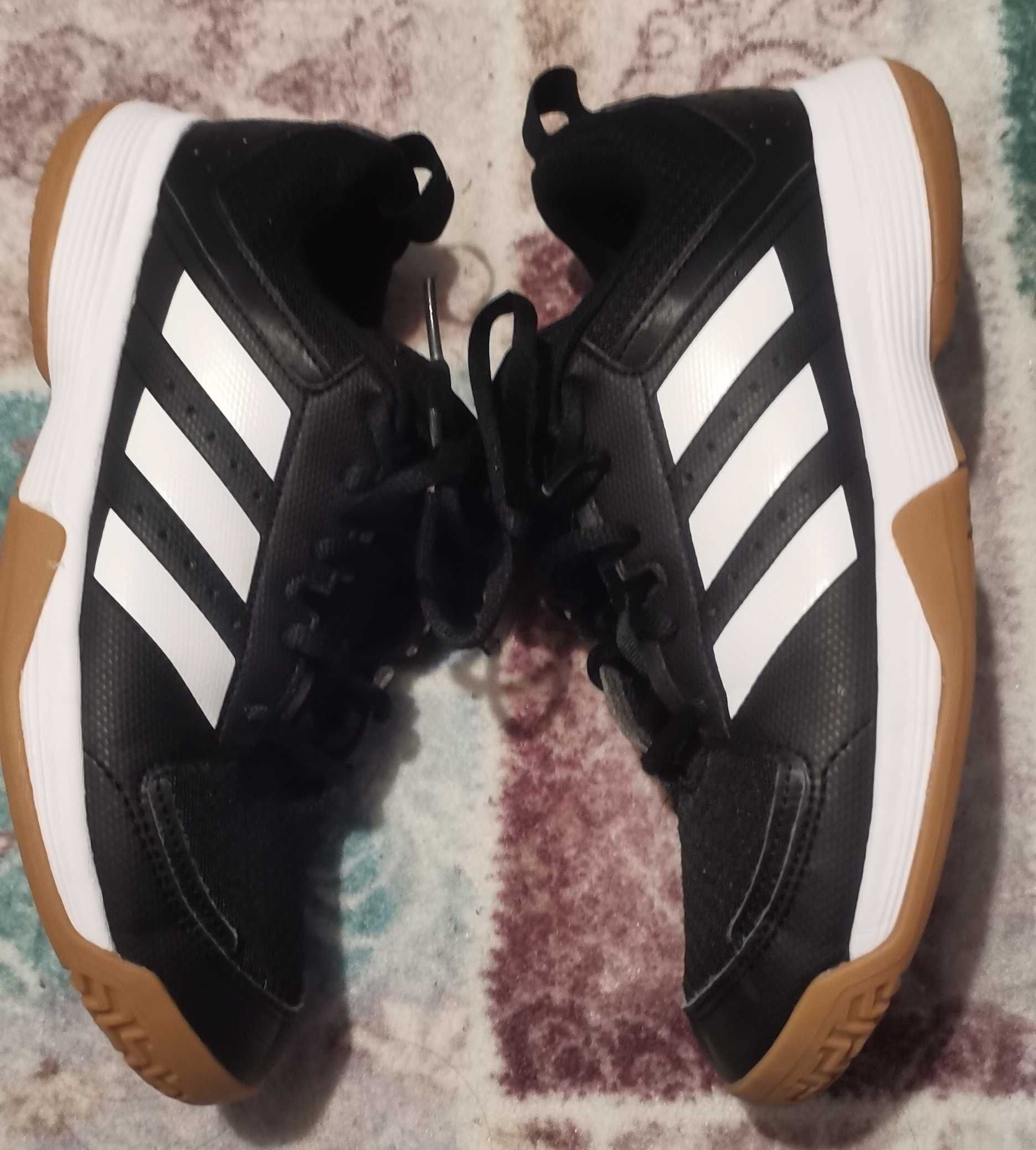Маратонки Adidas