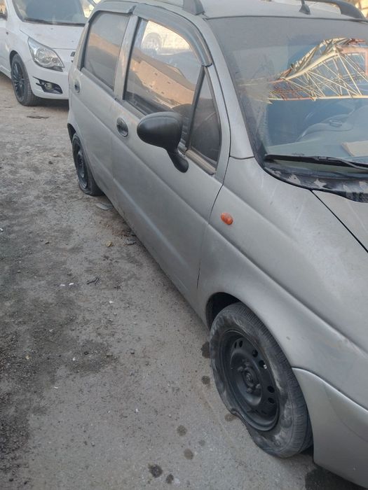 Matiz sotiladi narxi kelishamiz