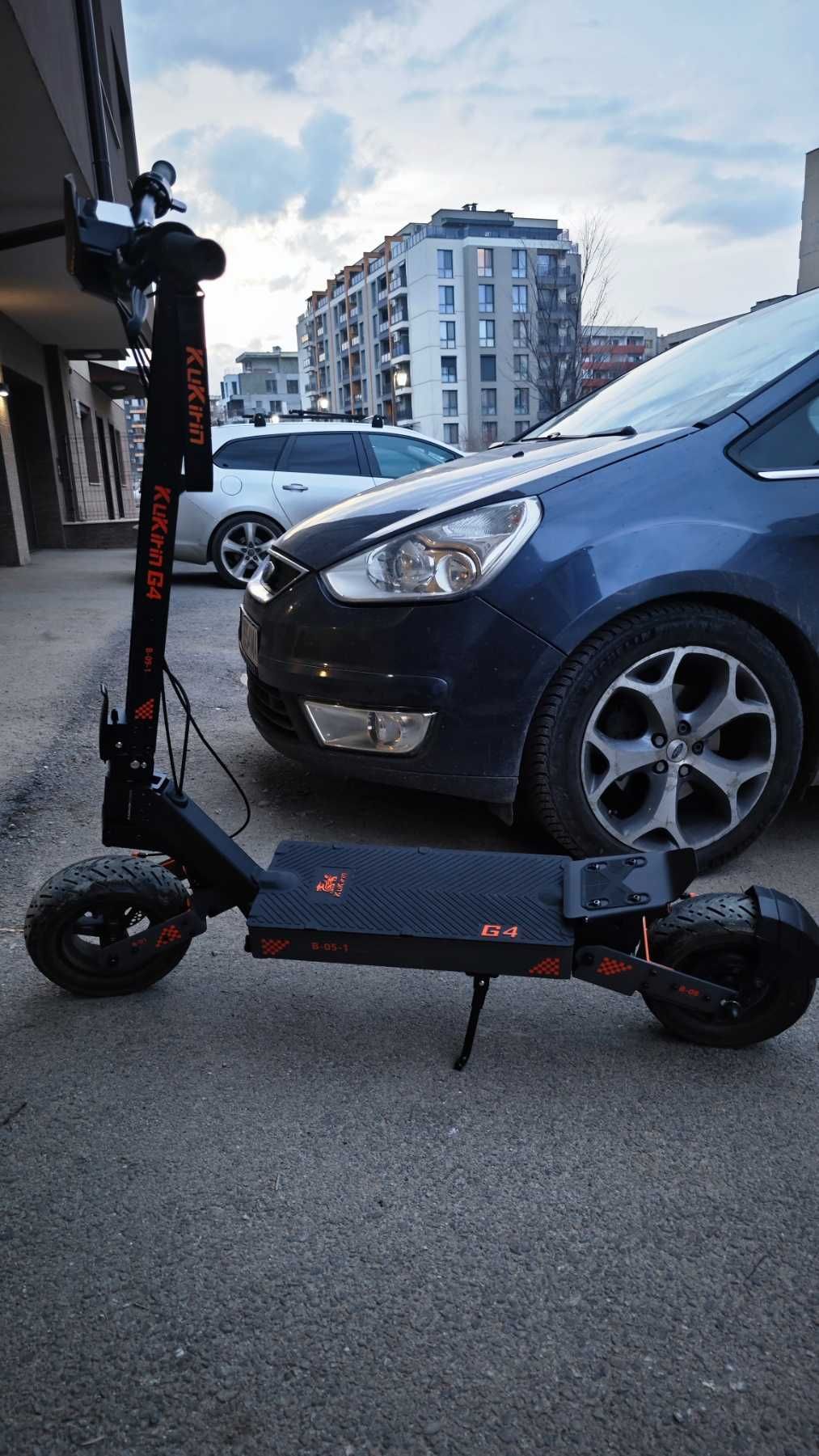 Kugoo KuKirin G4 електрическа тротинетка