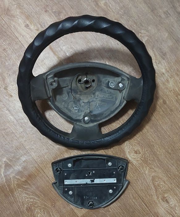 Продается руль от  нексии 2 в среднем состоянии