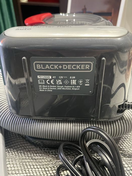 Aspirator auto BLACK & DECKER