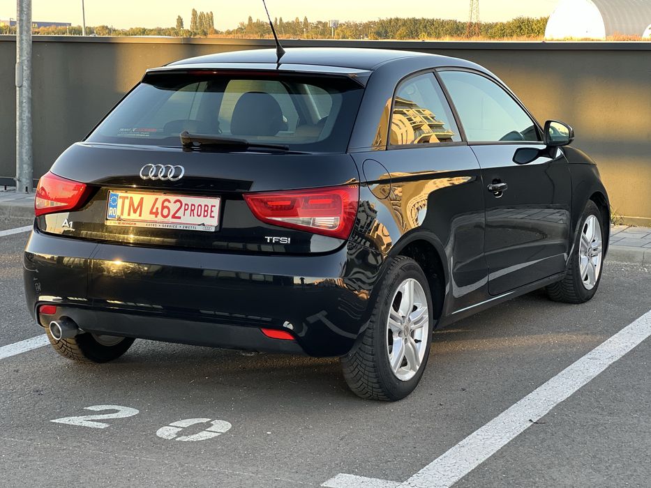 Audi A1 an 2011, climatronic, incalzire scaune, navigatie, bixenon,led