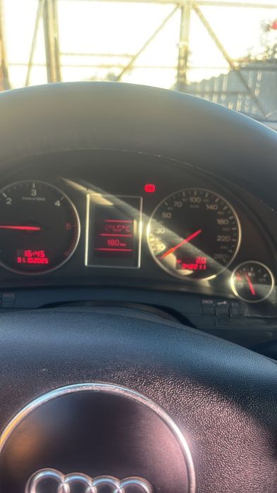 Vând Audi a4 b6 1.9 tdi 131 cp mașină personala de 5 ani