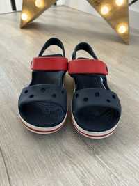 Crocs     27-28,