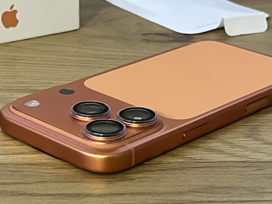 Бартер на 20 дни iPhone 17 pro 512gb orange