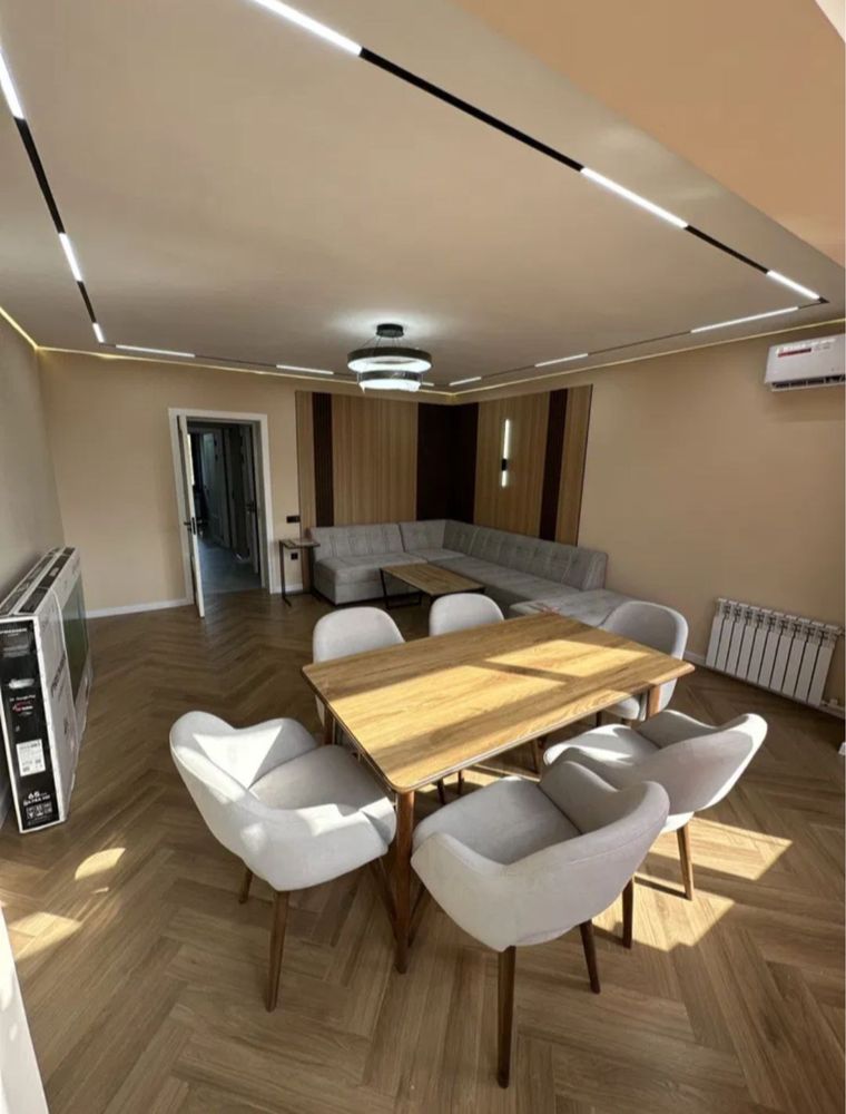 Чиланзар Е-квартал Хамза-метро. Продам 3 комнатную квартиру 72кв.м