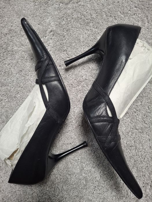 Pantofi eleganti din pielea naturală Caryllus, marimea 38, in stare f.
