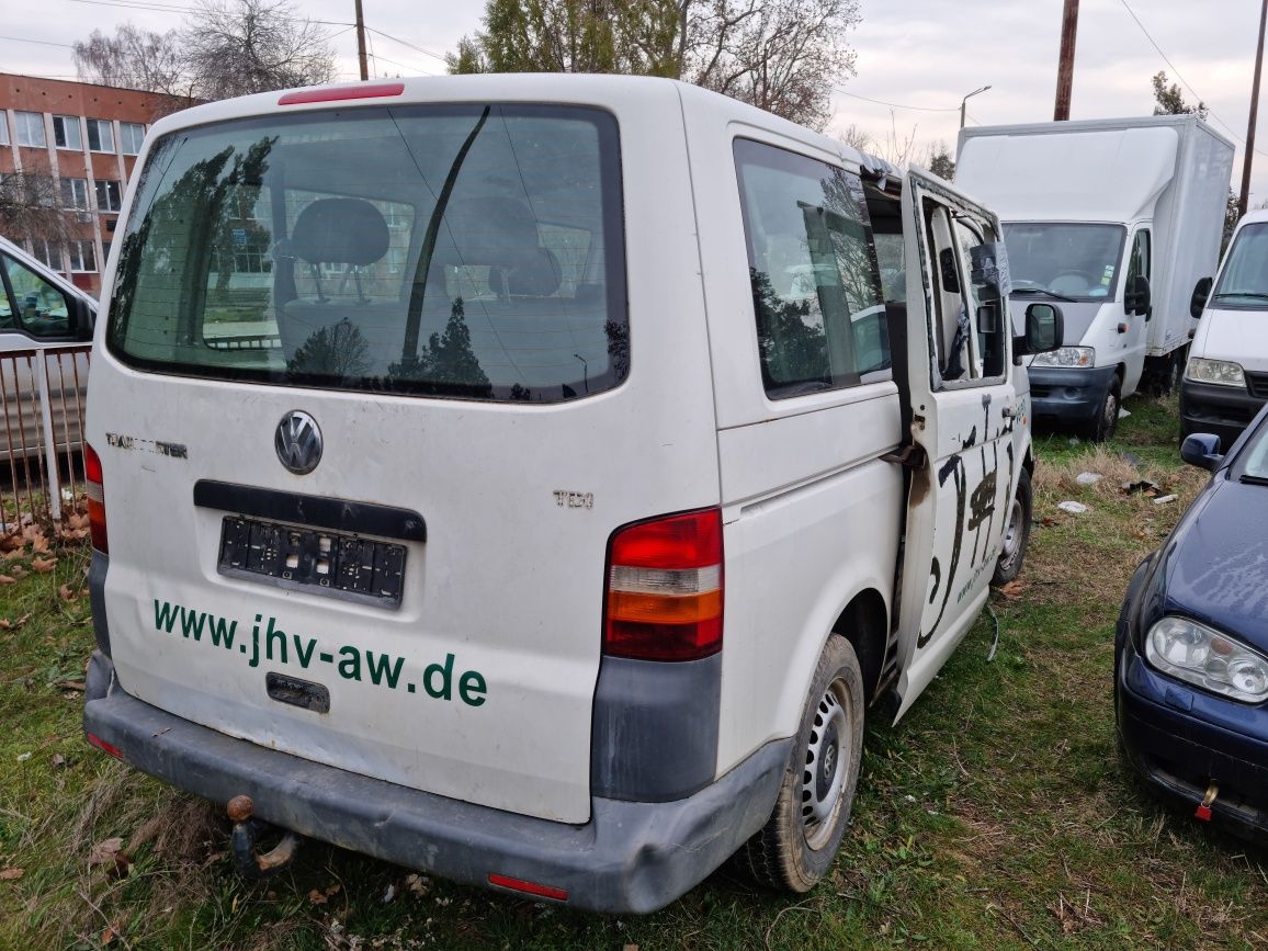 VW Т5  TRANSPORTER  CARAVELLE  1.9 ДИЗЕЛ 2006 Г само на части