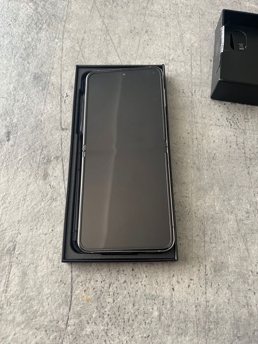 Samsung Galaxy Z Flip 5