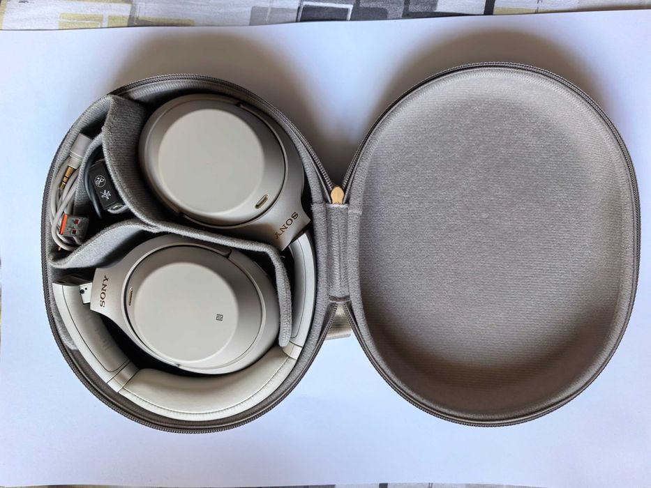 Căsti Sony WH1000XM3 maro (bej) bine întreținute
