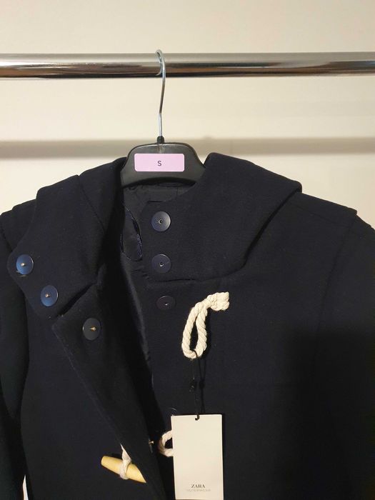 Palton dama ZARA din lana cu gluga si brandenburguri mar XS - NOU