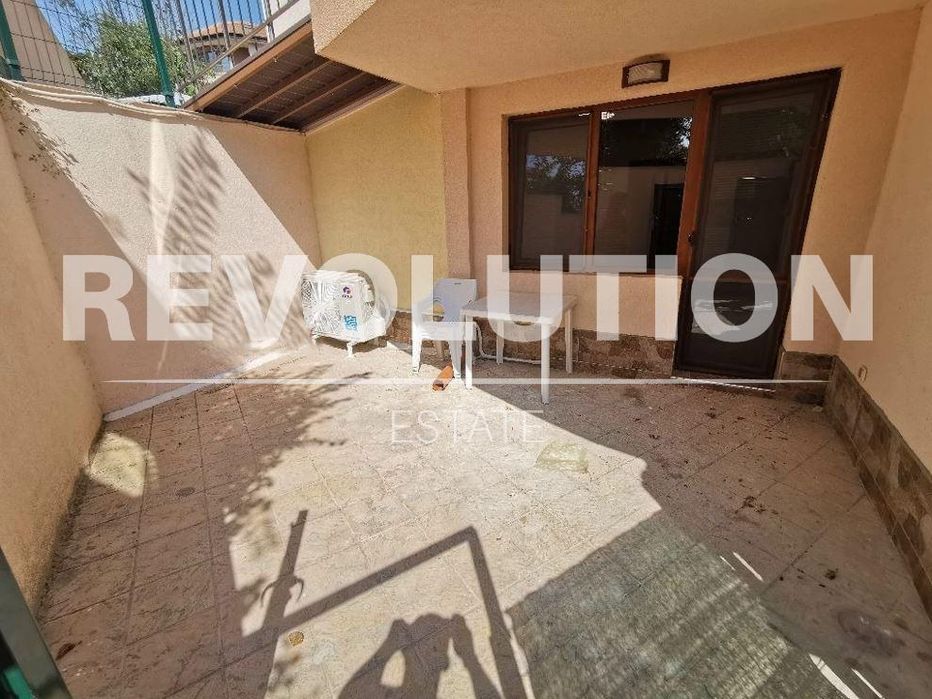 Дава се под наем Тристаен апартамент в Варна, Цветен квартал - 100 кв.м за 500 € - Снимка #16