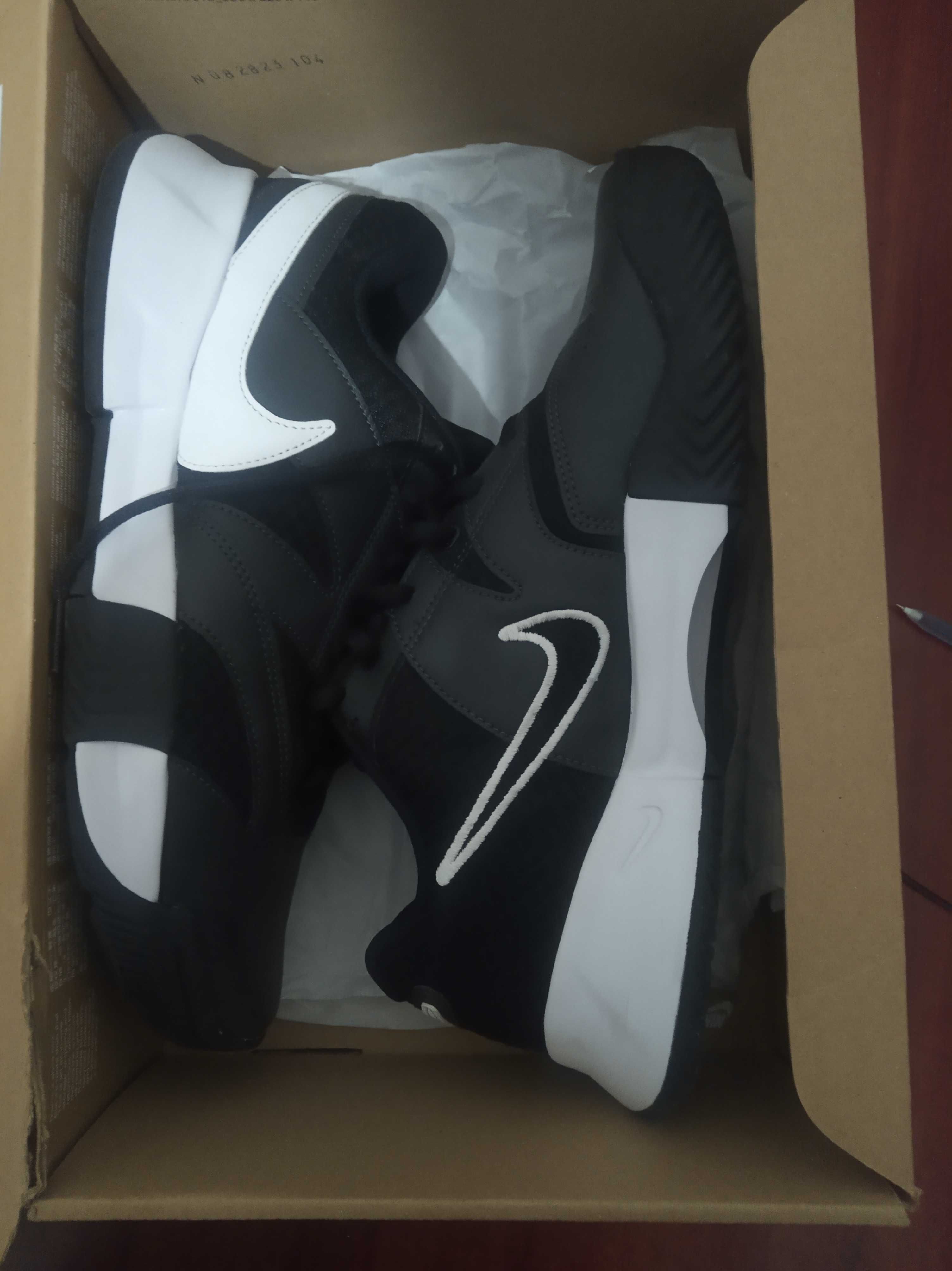 Новые оригинальные кроссовки Nike Court Lite 4