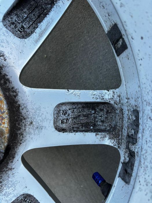 Зимни гуми с джанти 205/55/16