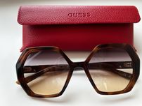 Слънчеви очила Guess
