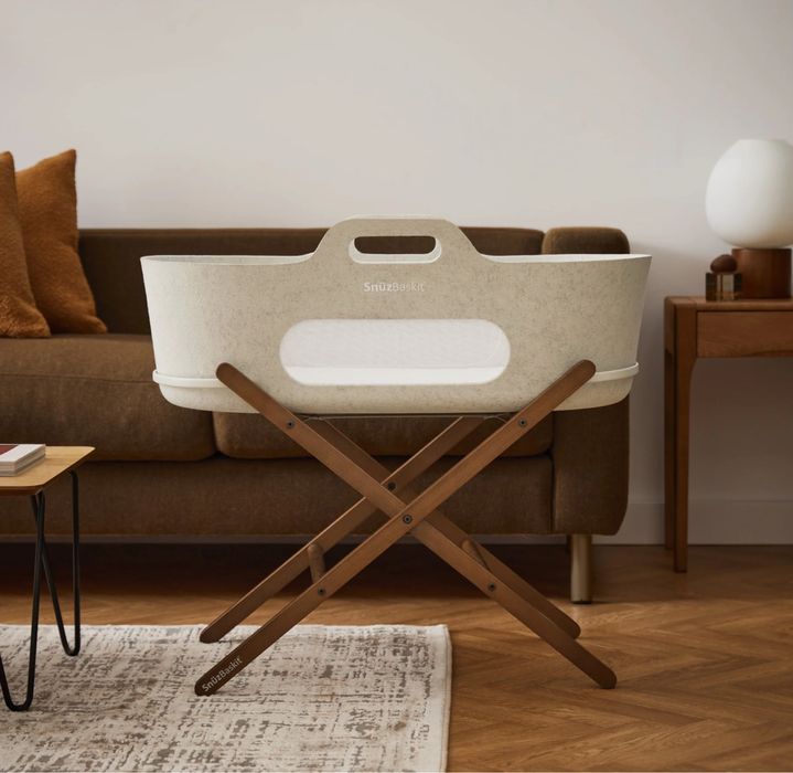 SnuzBaskit Moses Cos bebe & Stand – Barley/Walnut Stand