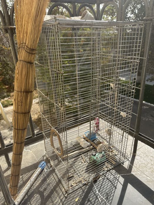 Клетка для попугаев б/у