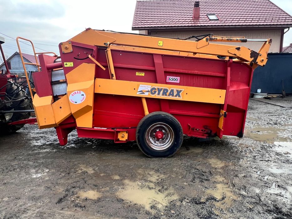 Remorca tehnologica distribuitor ziloz tocator baloti paie fîn