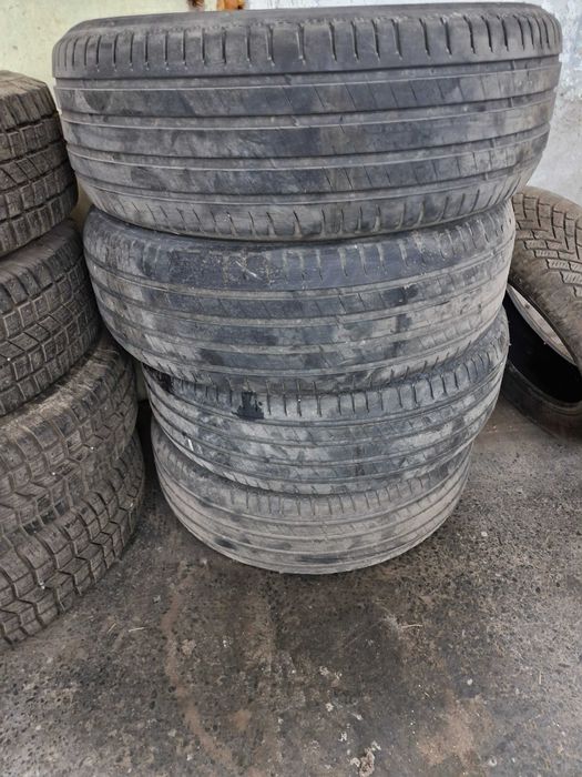 Продавам гуми втора употреба