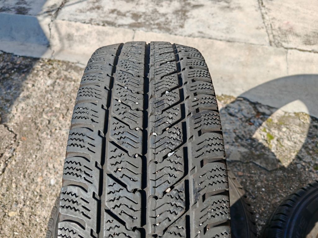 Anvelope iarna  Michelin 235 65 r16c