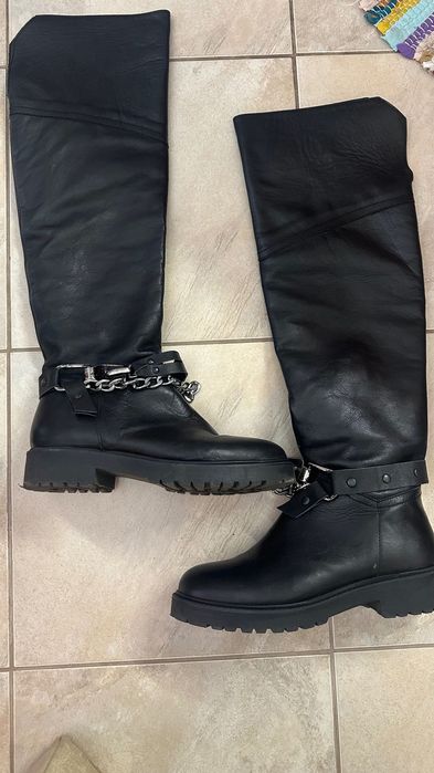 Чизми от естествена кожа