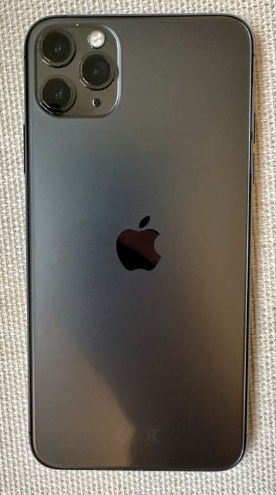 iPhone 11 Pro Max - перфектно състояние