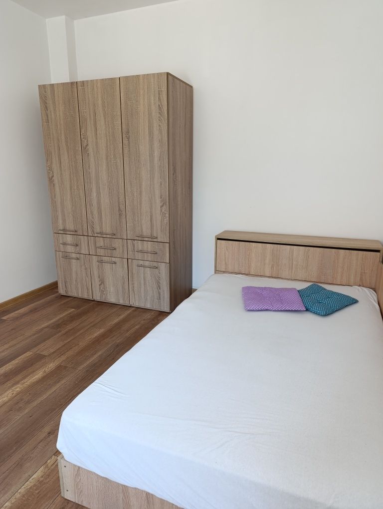 Дава се под наем Тристаен апартамент в Варна, Колхозен пазар - 70 кв.м за 408 € - Снимка #1
