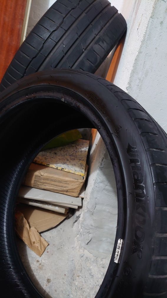 Hankook ventus S1 EVO 215 40 18 2 броя Дот 2020/53 седмица