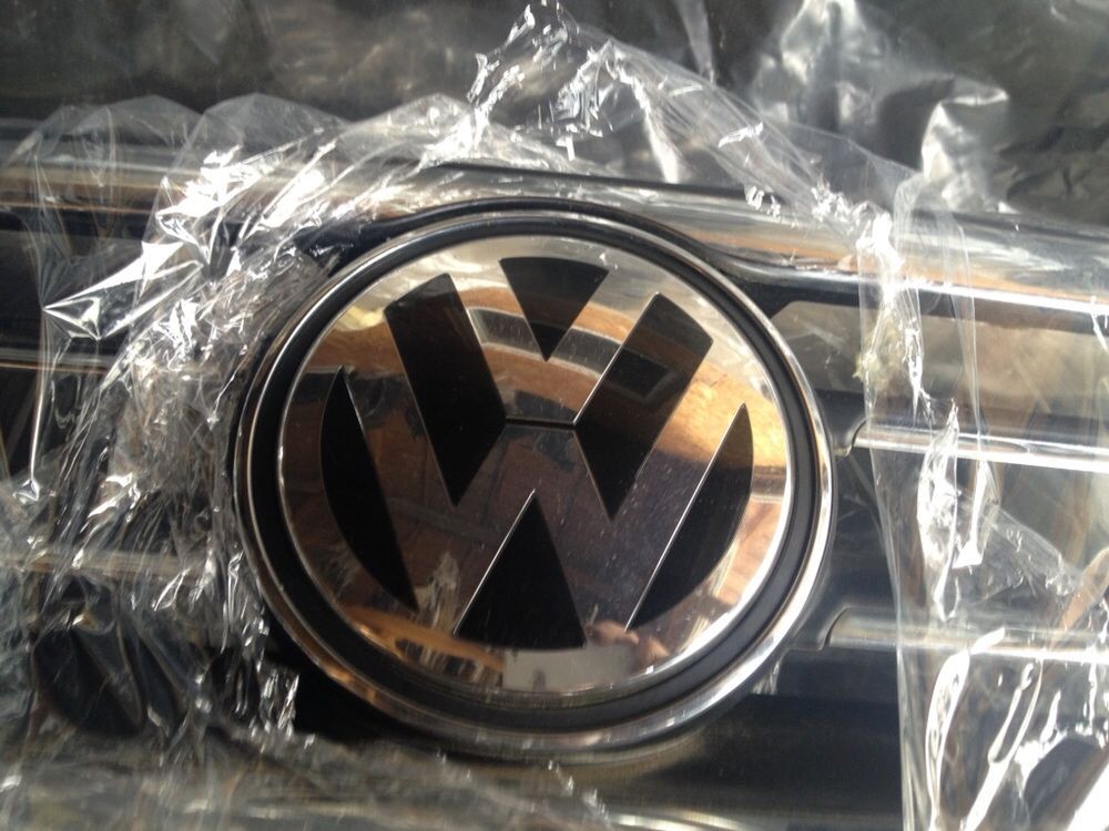 Emblema capota Volkswagen Passat B6,B7,B8,Golf 5,Golf 6 ,Touran,Caddy