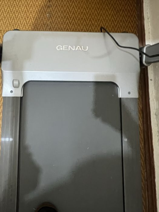 Продаётся беговая дорожка Genau – как новая!