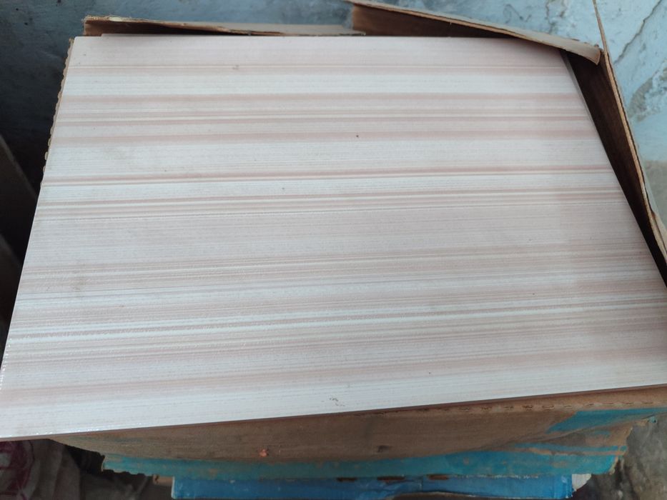 Продам плитку настенную