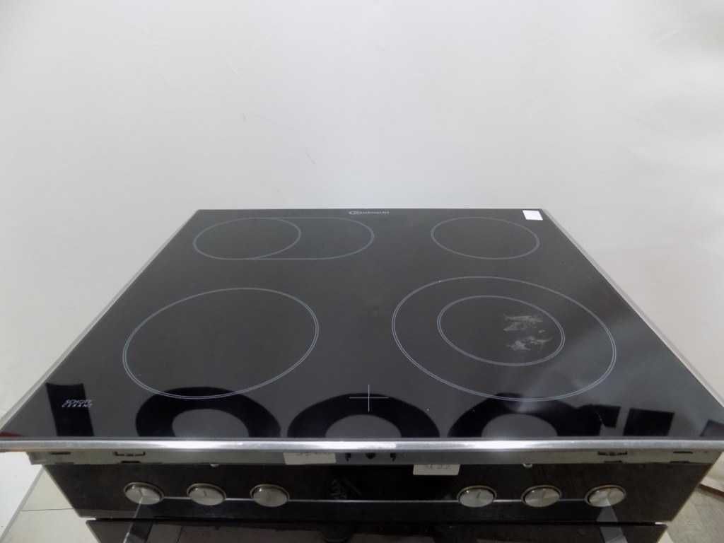 Фурна с плот за вграждане Bauknecht HEKO H500 код 3122