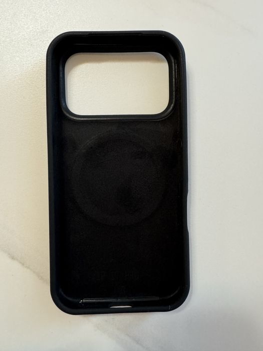 Кейсове за Iphone 17 Pro