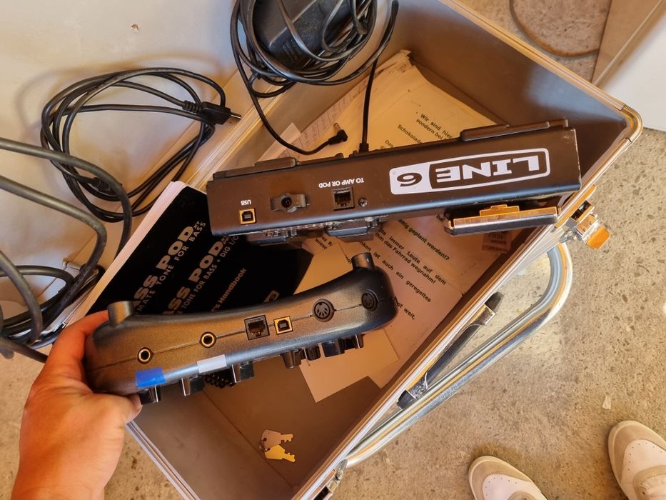 Line 6 bass pod/line 6 FBV Express MKii efecte Chitară