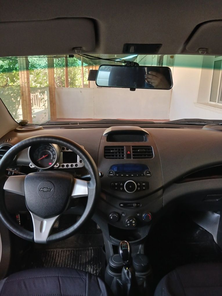Chevrolet Spark sotiladi