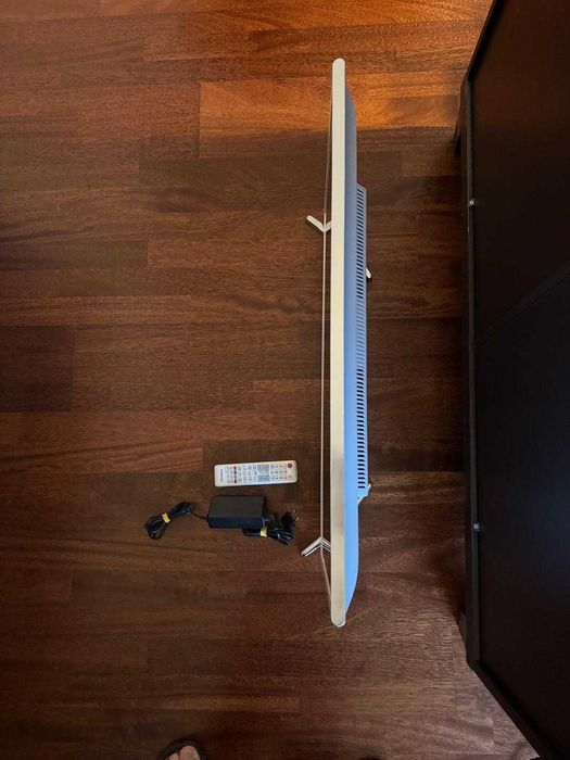 Televizor LED Smart Samsung UE32J4510AWXXH, diagonala 80 cm, HD, alb