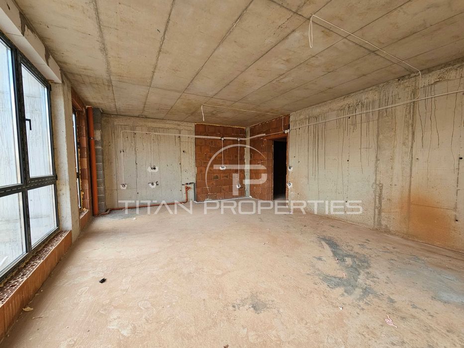 Продава се Тристаен апартамент в Пловдив, Остромила - 116 кв.м за 1254 €/кв.м - Снимка #3