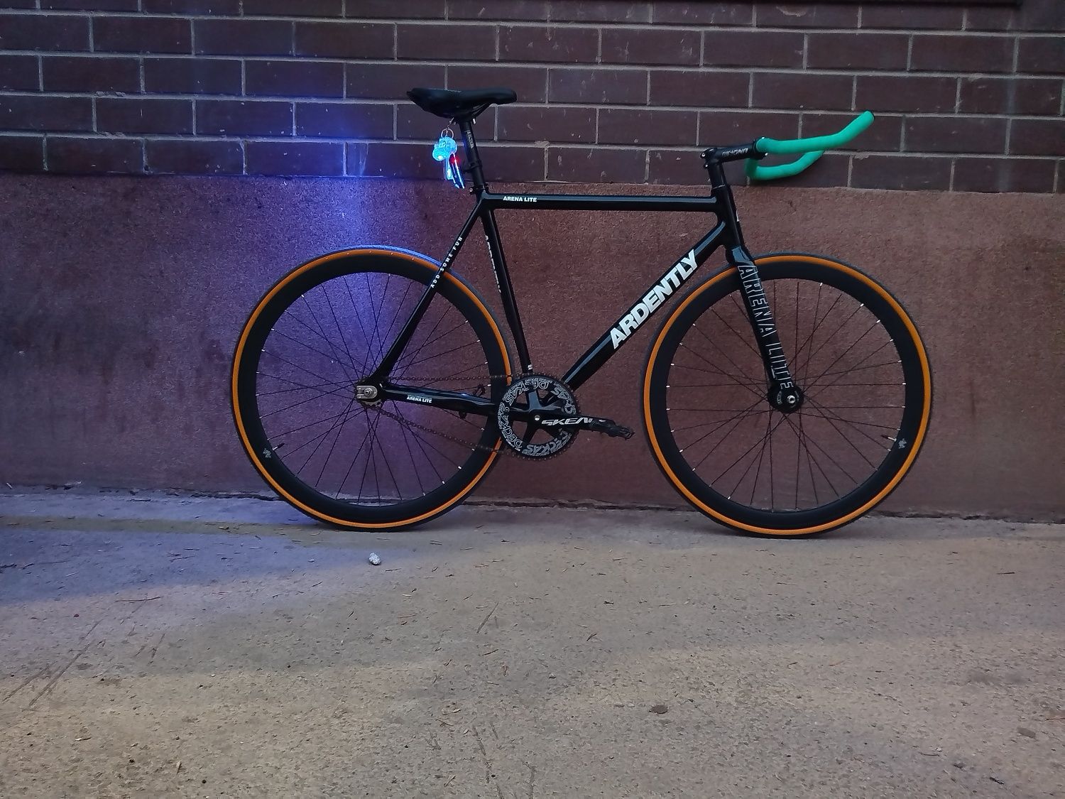 Продается fixed gear,fix,фикс Ardently arena