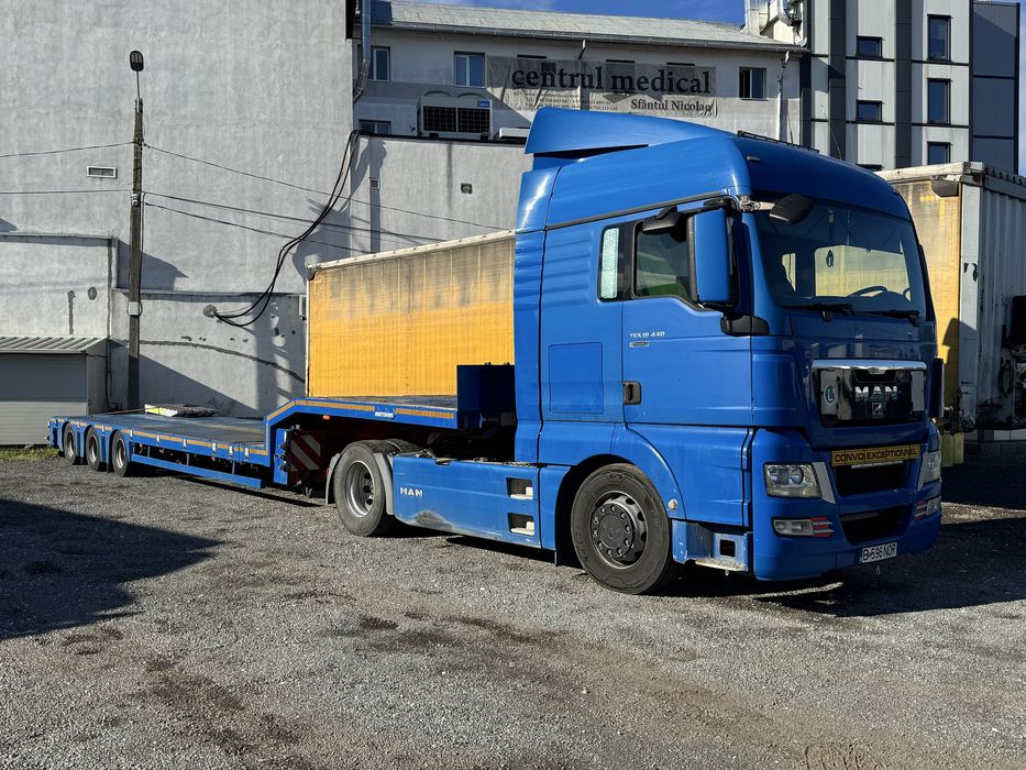 Inchiriez trailer,platforma