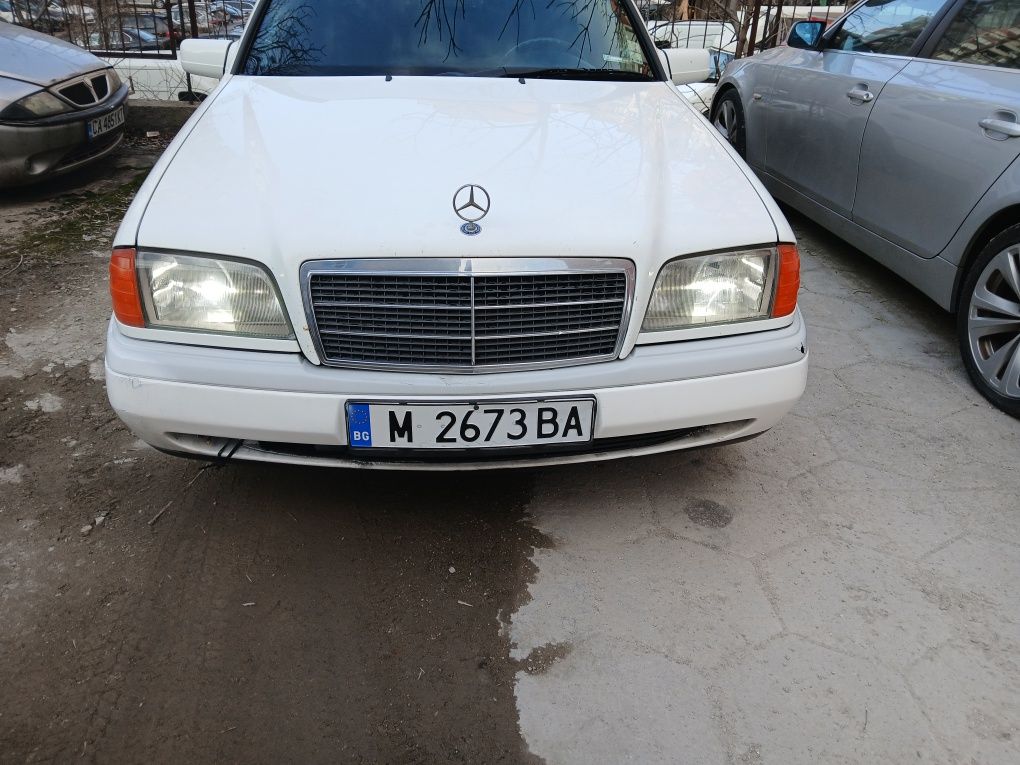 Мерцедес C-clasa 220