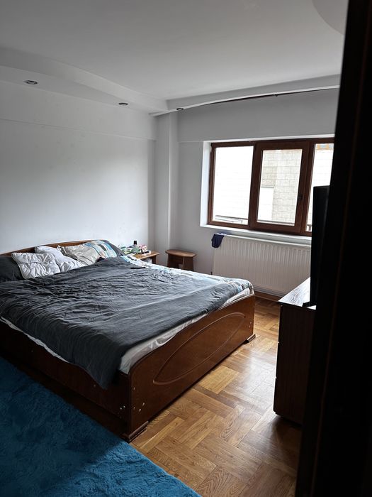 Vand apartament 2 camere