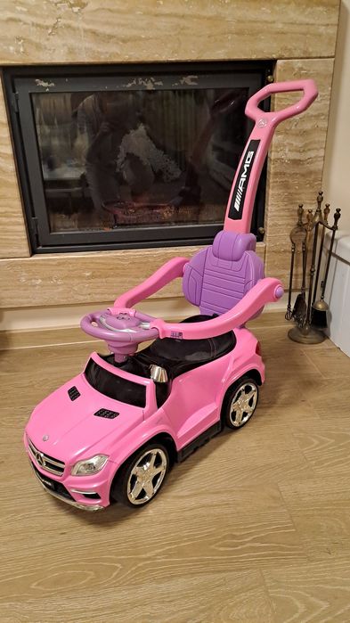 Кола за бутане с родителски контрол Mercedes AMG