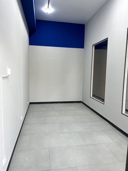 Офис на улице Сайрам (12 минут пешком от метро «Максима Горького»)