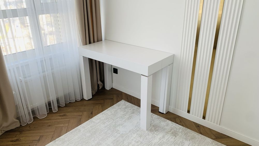 Продам стол - консоль, трансформер.